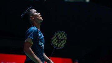 Berita Panas dari Dunia Sport CNN : Kesan Ginting Usai Kalah di Laga Comeback di Japan Open 2025