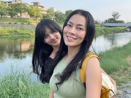 Terpopuler: Potret Atisha Anak Dewi Lestari yang Tingginya Melebihi Ibunda