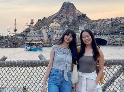 Atisha Anak Dewi Lestari Sudah Gadis dan Tinggi Melebihi Ibunda, Intip Potretnya