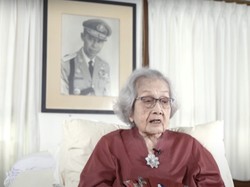 Eyang Meri Apresiasi Hoegeng Awards, Sampaikan Pesan Titip Polri