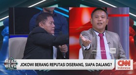 VIDEO: Jokowi Berang Reputasi Diserang, Siapa Dalang? | Part 4