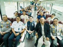 190 Siswa Unggulan SMA KTB Berangkat Menuju Kampus Karakter Internasional