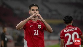 6 Gol Jens Raven, Sosok Mengerikan di Kotak Penalti Lawan