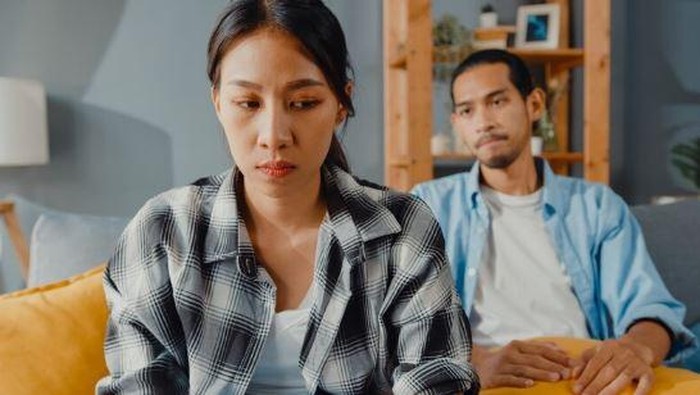 img-title 4 Cara Cerdas Ini Bikin Kamu Berani Keluar dari 'Toxic Relationship'