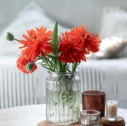 5 Manfaat Meletakkan Bunga Segar di Kamar Tidur, Nggak Cuma Bikin Estetik!