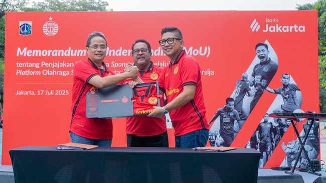 Bank Jakarta dukung Persija Jakarta di I-League Super Liga 2025-2026 dengan penandatanganan nota kesepahaman, dekatkan bank dengan masyarakat.