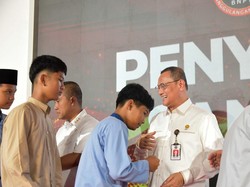 BNPT Santuni Anak Yatim Piatu di Peringatan HUT Ke-15