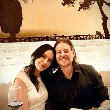 Ini 7 Potret Bogdan Vlase Eks Pacar Sophia Latjuba yang Sahabatan dengan Ariel NOAH