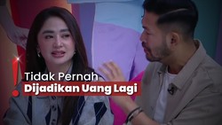 img-title 3 Kali Cerai, Dewi Perssik Pernah Buang Cincin Kawin ke Monas