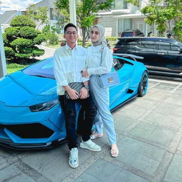 Harta Dikuras-Dimiskinkan, Ini 7 Potret Lawas Gaya Hidup Mewah Doni Salmanan & Dinan