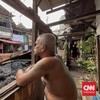 FOTO: Pengerukan Kali Anak Krukut di Kawasan Padat Penduduk Jakarta