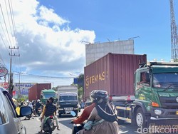 Cerita Penumpang Bus Denpasar-Surabaya 30 Jam Terjebak Macet Ketapang