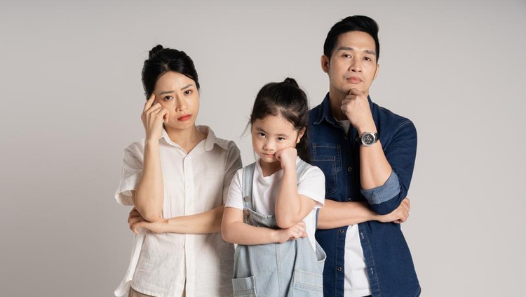Kenapa Anak Orang Kaya Kadang Tidak Mandiri? Ternyata Ini 4 Kesalahan Bunda & Ayahnya Kenapa Anak Orang Kaya Kadang Tidak Mandiri? Ternyata Ini 4 Kesalahan Bunda & Ayahnya