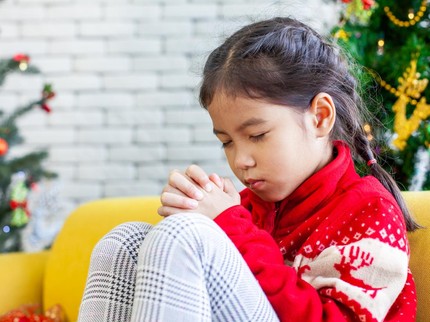 30 Lagu Persembahan Kristen dalam Ibadah Gereja Terpopuler, Ajarkan ke Si Kecil