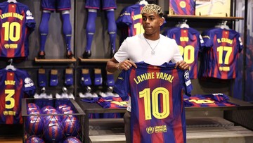 Liputan Olahraga CNN Sport : FOTO: Lamine Yamal, Si Nomor 10 Baru Barcelona