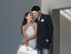 Detail Sepatu Luna Maya di Pemotretan Jelang Resepsi di Jakarta, Manis Berpita