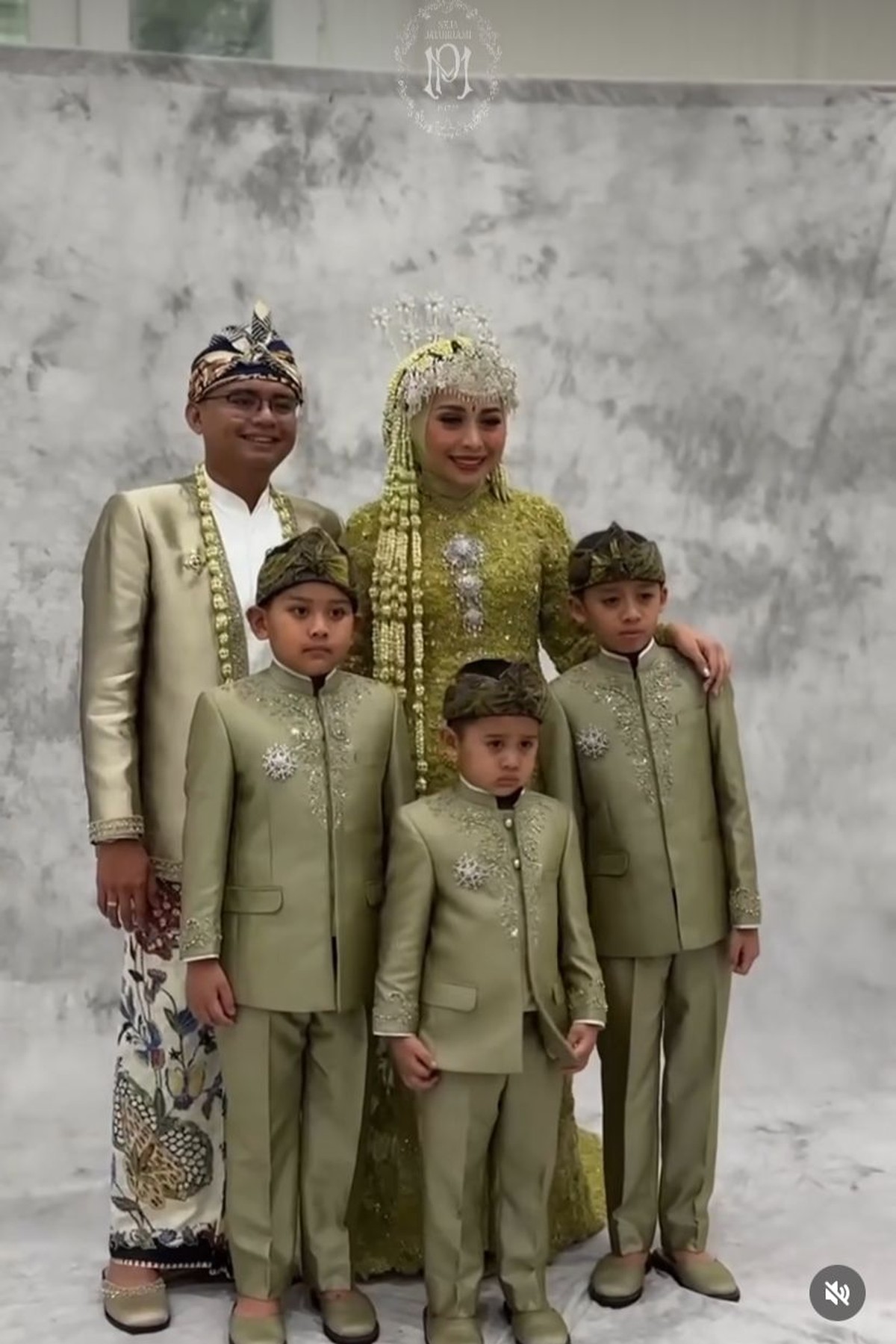 Maula Akbar dan Putri Karlina