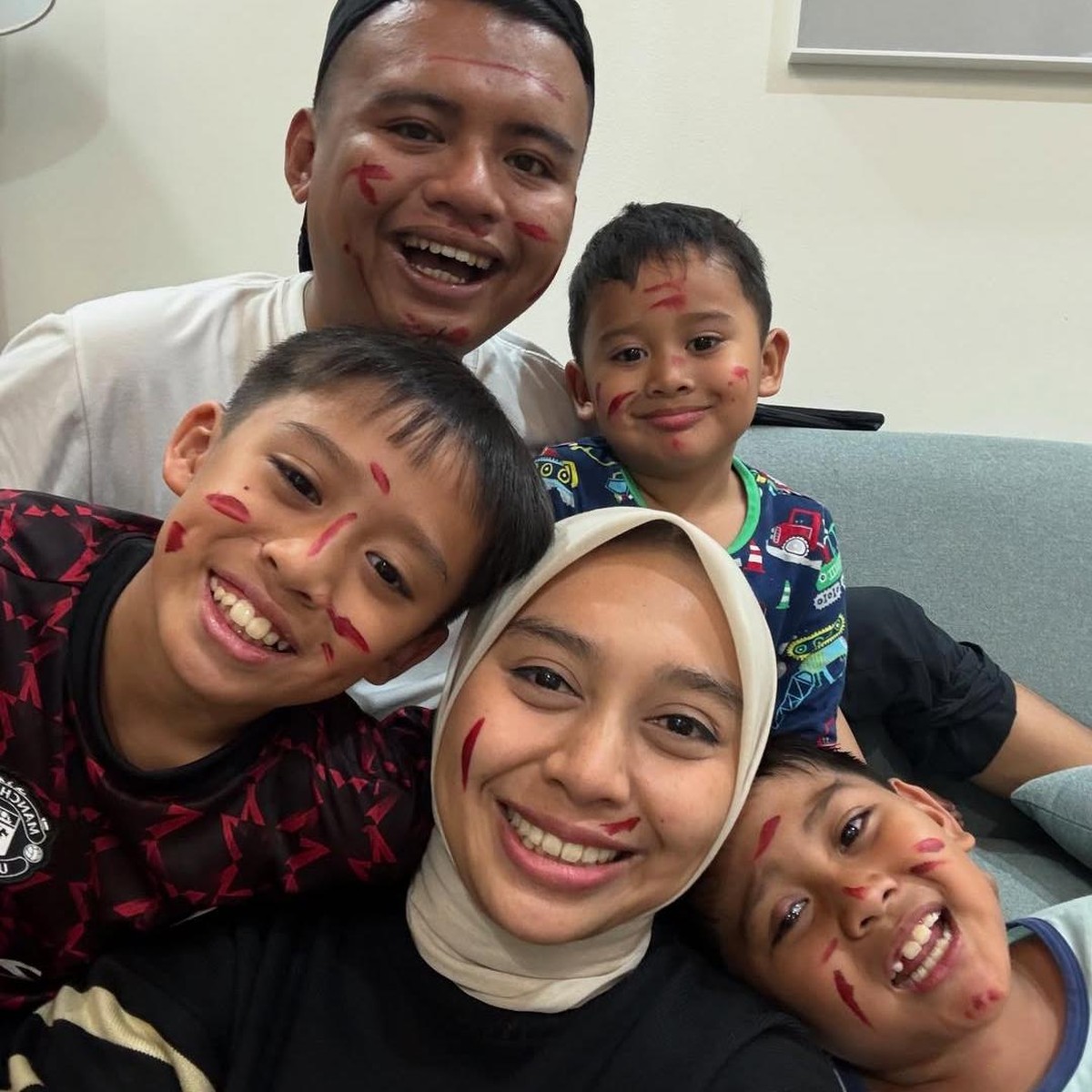 Maula Akbar dan Putri Karlina