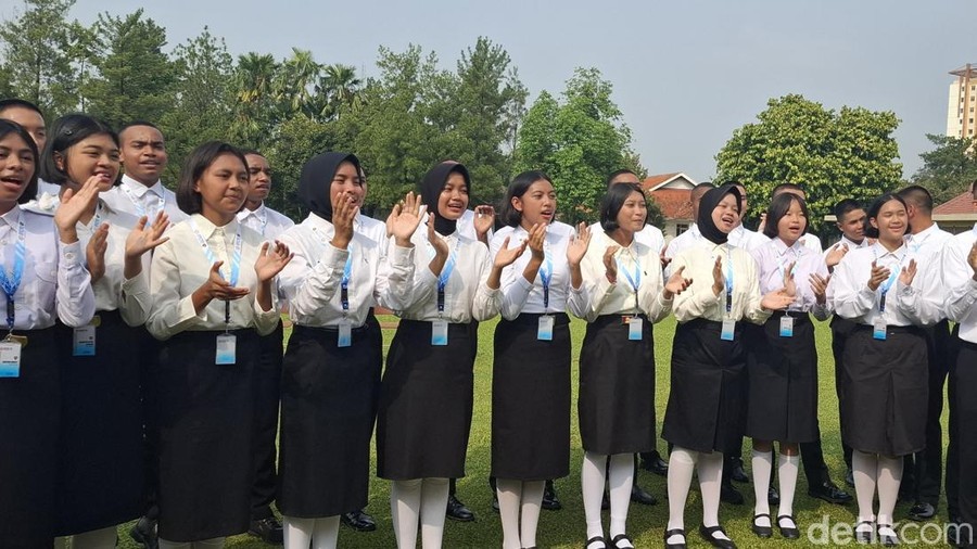 Paskibraka nasional mulai latihan upacara HUT ke-80 RI 2025. Paskibraka nasional mulai latihan upacara HUT ke-80 RI 2025.