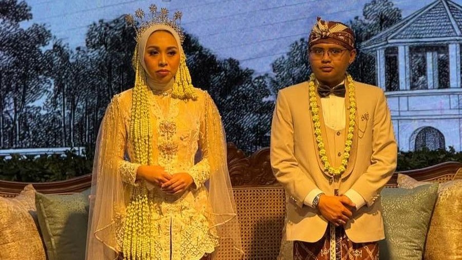 Pernikahan Maula Akbar dan Putri Karlina Pernikahan Maula Akbar dan Putri Karlina