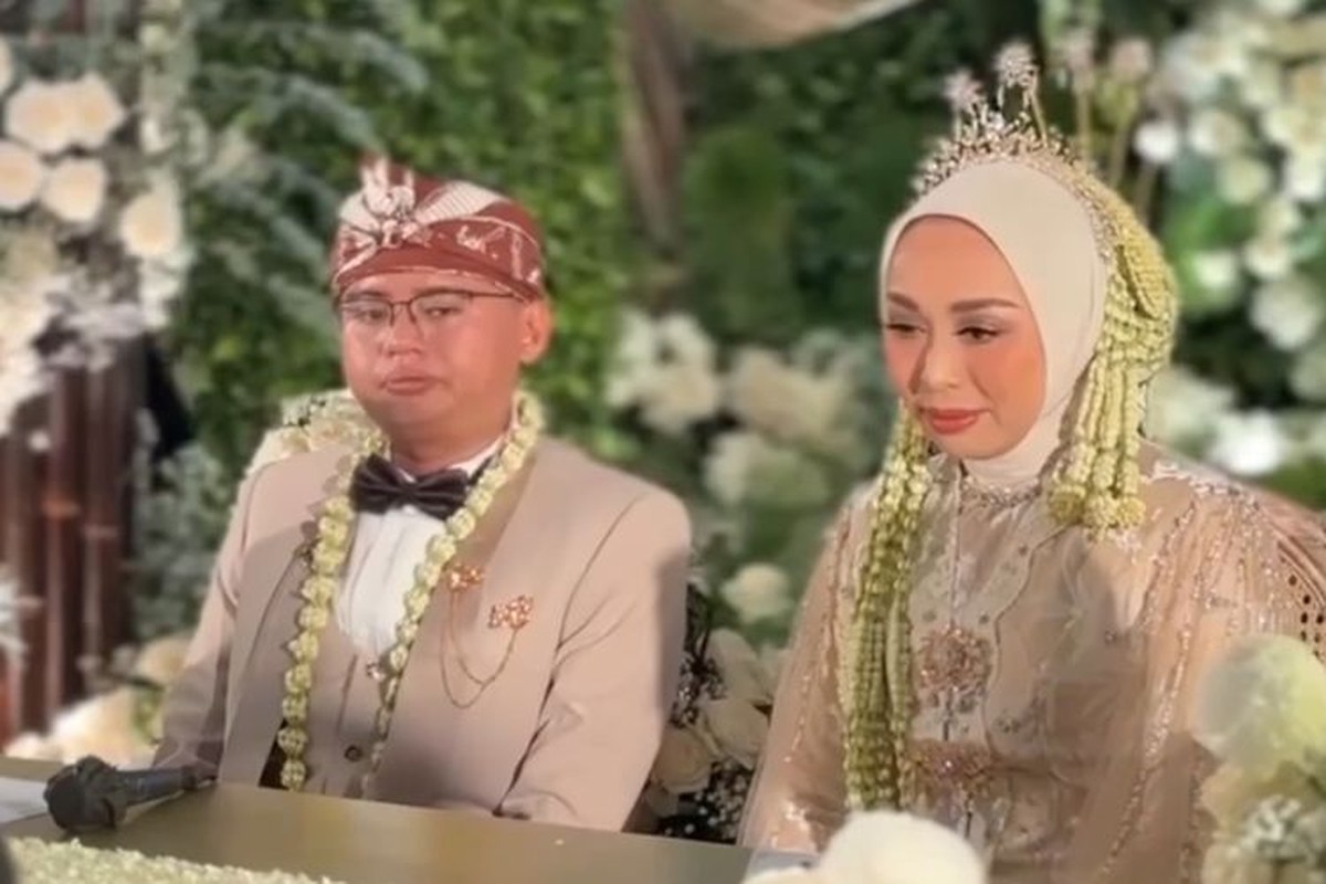 Pernikahan Maula Akbar dan Putri Karlina