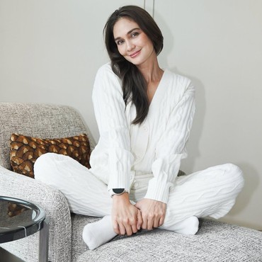 Alasan Luna Maya Tunda Kehamilan hingga Tahun Depan