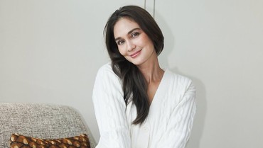 Alasan Luna Maya Tunda Kehamilan hingga Tahun Depan