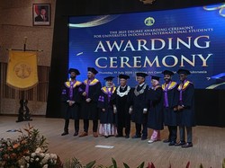 UI Wisuda 61 Mahasiswa Internasional dari Belasan Negara, Terbanyak dari Pakistan