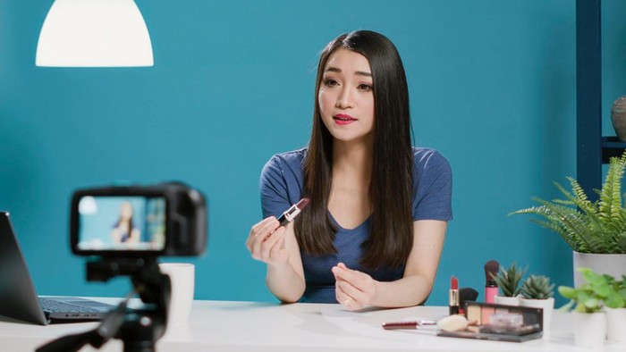 Dengan Karakternya, 6 Zodiak Ini Disebut Paling Cocok Menjadi Konten Kreator