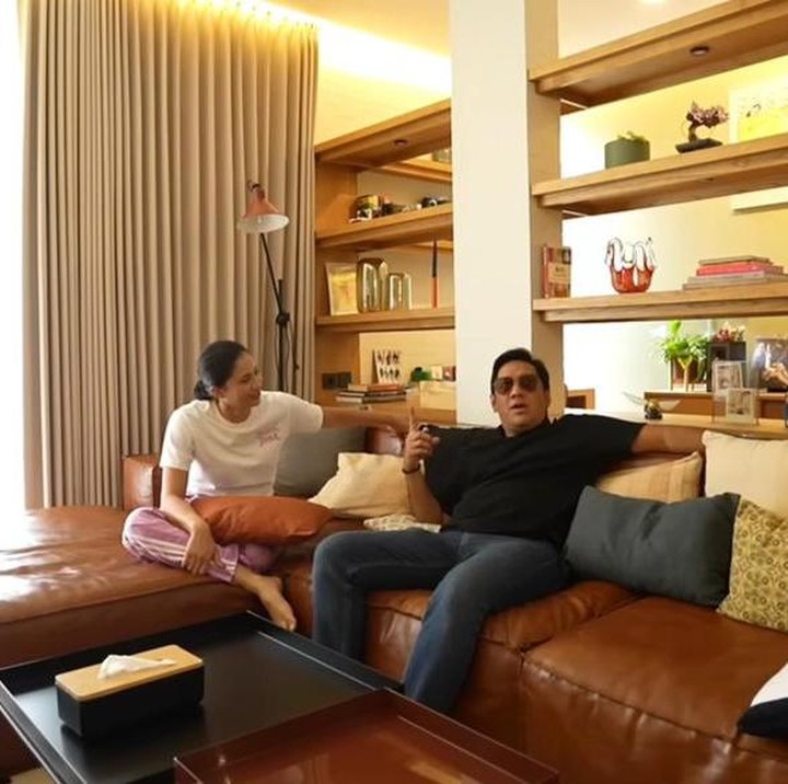 <p>Perjalanan karier Aghniny yang unik, dari atlet hingga jadi bintang film, membuat sosoknya semakin menarik untuk disorot. Baru-baru ini, rumah pribadinya ikut mencuri perhatian setelah dikunjungi oleh Andre Taulany. (Foto: Youtube @taulany_tv)</p>