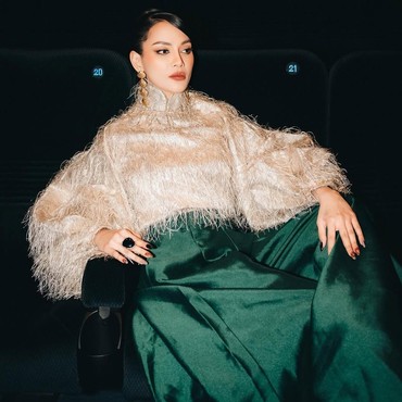 Hamil 9 Bulan di Luar Nikah, Ini 7 Potret Erika Carlina Berbadan Dua