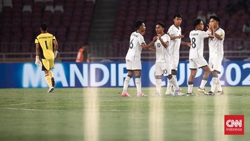 Liputan Olahraga CNN Sport : Respons Pelatih Filipina Usai Jadi Korban Lemparan Super Robi Darwis