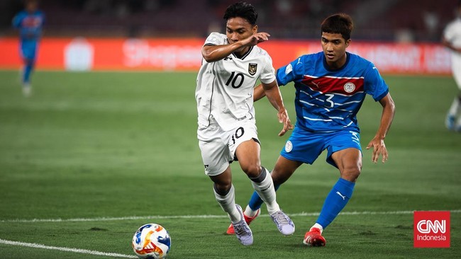 Timnas Indonesia U-23 belum pasti lolos ke semifinal meski saat ini memuncaki klasemen Grup A Piala AFF U-23 2025. Berikut tiga syarat Indonesia lolos.