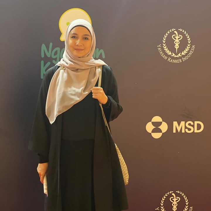 <p>Presenter dan model Intan Erlita juga memilih menjadi psikolog di tengah kesibukannya bekerja di dunia entertain. Intan telah menekuni bidang psikologi sejak tahun 2012. Hingga saat ini, Intan sering menjadi pembicara di berbagai acara dan kerap membuat konten tentang psikologi di akun media sosial miliknya. (Foto: Instagram @intan__erlita)</p>