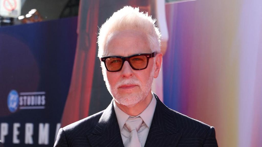 James Gunn Respons Peluang Batman dan Wonder Woman di Man of Tomorrow