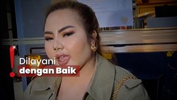 Lisa Mariana Dijamu Nasi Padang saat Pengajuan DNA di Bareskrim