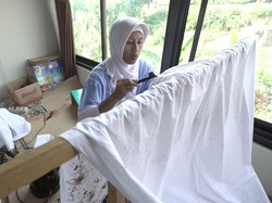 Pertamina Bangkitkan Pembatik Difabel Go Internasional Lewat Sriekandi Patra