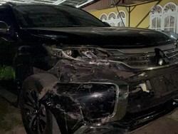 Innova Diduga Tabrak Lari Dikejar Warga, Hantam 3 Mobil di Showroom Jambi