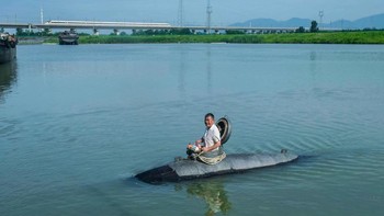 FOTO: Petani China Berhasil Ciptakan Kapal Selam 'Rumahan'