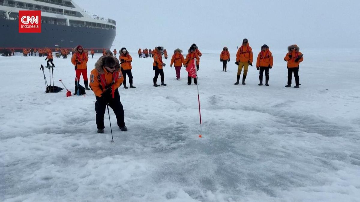 VIDEO: Turnamen Golf Unik di Kutub Utara