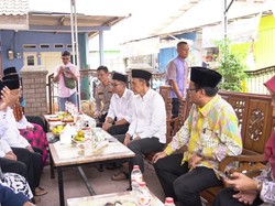 Jaro Ade Serap Aspirasi Warga Lewat Jumling di Gunung Putri