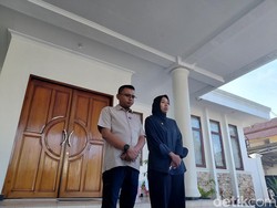 Maula dan Putri: Tak Ada Acara Makan Gratis, Hanya Bagikan Sisa Resepsi