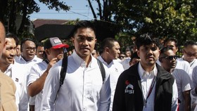 Momen Kader PSI Lupa Yel-yel Partai Saat Pidato Kemenangan Kaesang