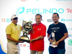 Ferry Juliantono Hadiri Piala Ketua IKA Unpad Golf Tournament 2025