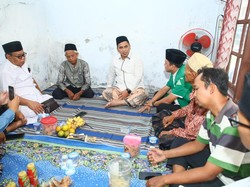 Guru Madin di Demak Viral Didenda Rp 25 Juta Dapat Donasi Motor-Umrah