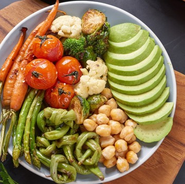 Tanpa Efek Samping, 7 Makanan Ini Bisa Membuat Kulit Glowing secara Alami