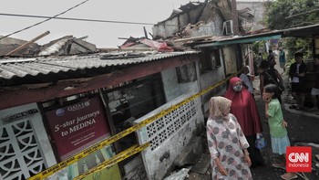 FOTO: Kondisi Rumah Terbakar di Tebet yang Tewaskan 4 Orang