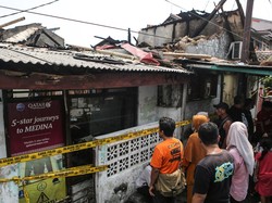 Cerita Warga Evakuasi Diri saat Kebakaran di Tebet: Buka Pintu, Api Sudah Besar