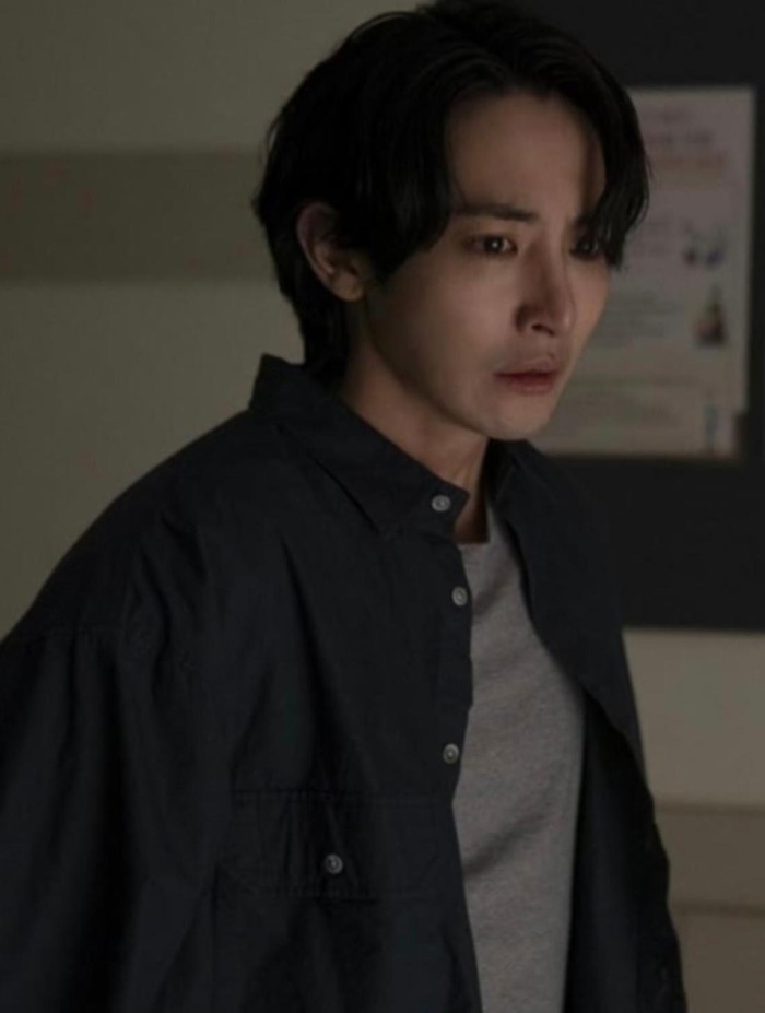 Drama Korea S Line sempat jadi perbincangan beberapa waktu lalu, dan aktor Lee Soo Hyuk yang berperan sebagai Han Ji Uk pun menjadi sorotan./ Foto: instagram.com/wavve.official