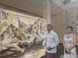 Pameran Inner Sacred Alchemy di Ubud, Sherry Winata Gunakan Batuan-Kristal